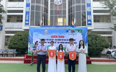 Sinh hoạt dưới cờ tuần 31