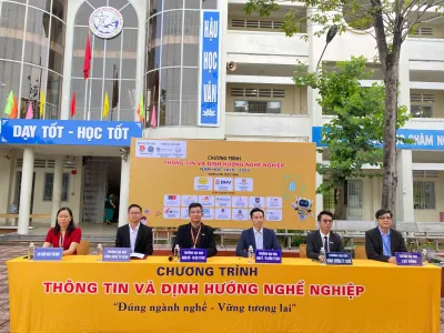 Chương trình Tư vấn hướng nghiệp, tâm lý mùa thi, tư vấn tuyển sinh cho học sinh khối 12, năm học 2025 - 2026
