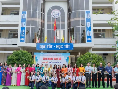 SINH HOẠT CHỦ ĐIỂM THÁNG 11: NHỚ ƠN THẦY CÔ Chào mừng Ngày Nhà giáo Việt Nam 20/11/2025