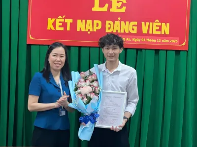 LỄ KẾT NẠP ĐẢNG VIÊN MỚI – CHI BỘ TRƯỜNG THPT TRỊ AN