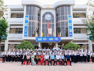 GẶP MẶT CÁC ĐỘI TUYỂN DỰ THI HỌC SINH GIỎI CẤP TỈNH NĂM HỌC 2025-2026