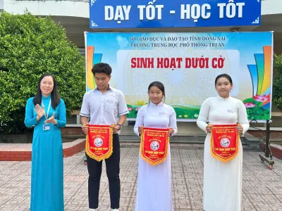 Sinh hoạt dưới cờ tuần 27