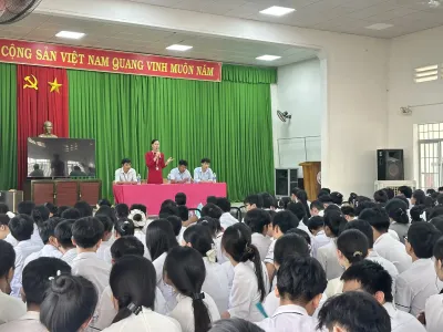 BUỔI GẶP MẶT – ĐỐI THOẠI VỚI HỌC SINH KHỐI 12 TRƯỜNG THPT TRỊ AN