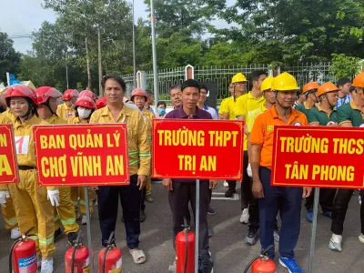 THPT TRỊ AN THAM GIA HỘI THAO PCCC VÀ CNCH