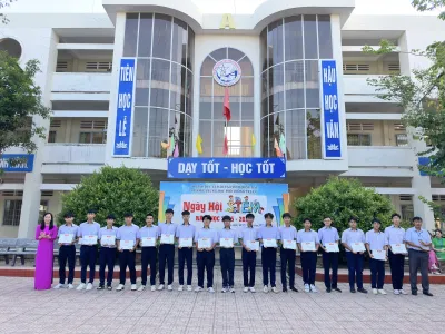 Lễ tổng kết và trao thưởng các hoạt động STEM, Bóng chuyền